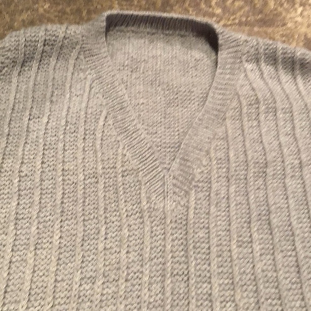 Handmade grey knit vest in L